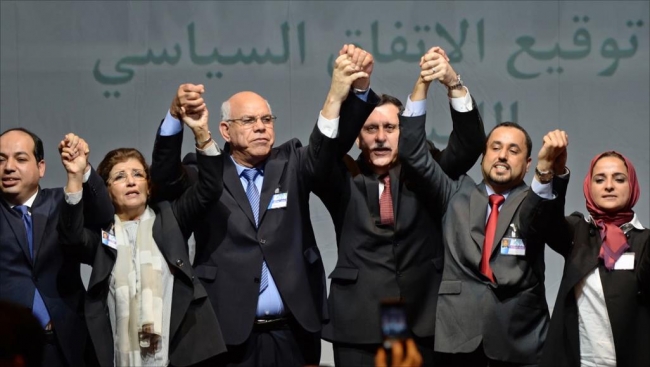  Fas'ın Suheyrat kentinde varılan ''Libya Siyasi Anlaşması'' uyarınca Ulusal Mutabakat Hükümeti (UMH) Başkanlık Konseyi kuruldu. Fotoğraf: AFP